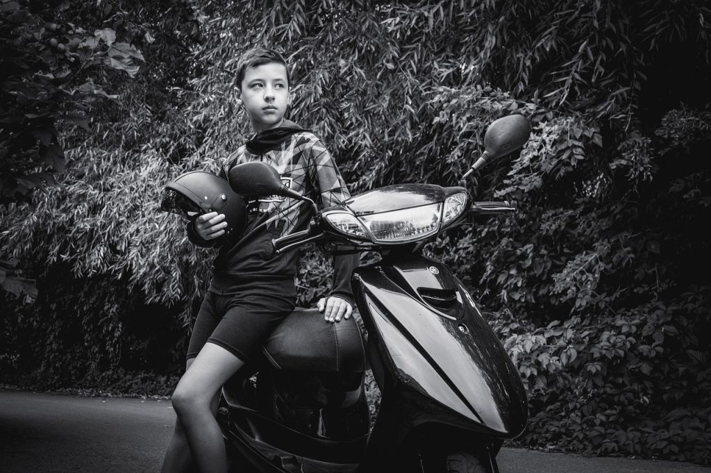 16 Yaş Motor Ehliyeti