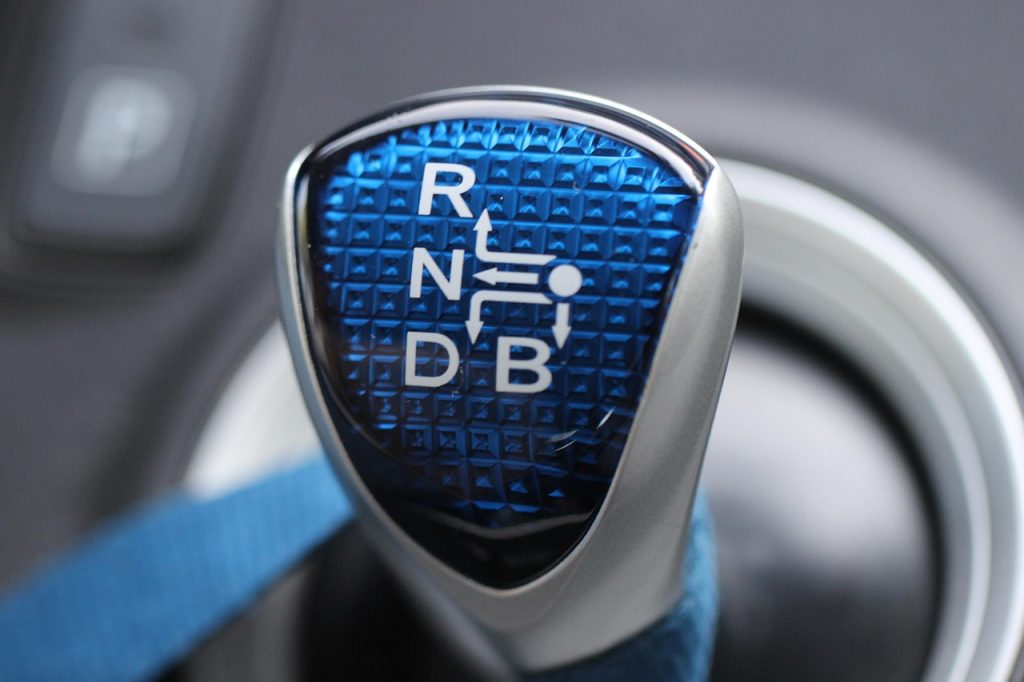 Otomatik Vites Araba Ehliyeti